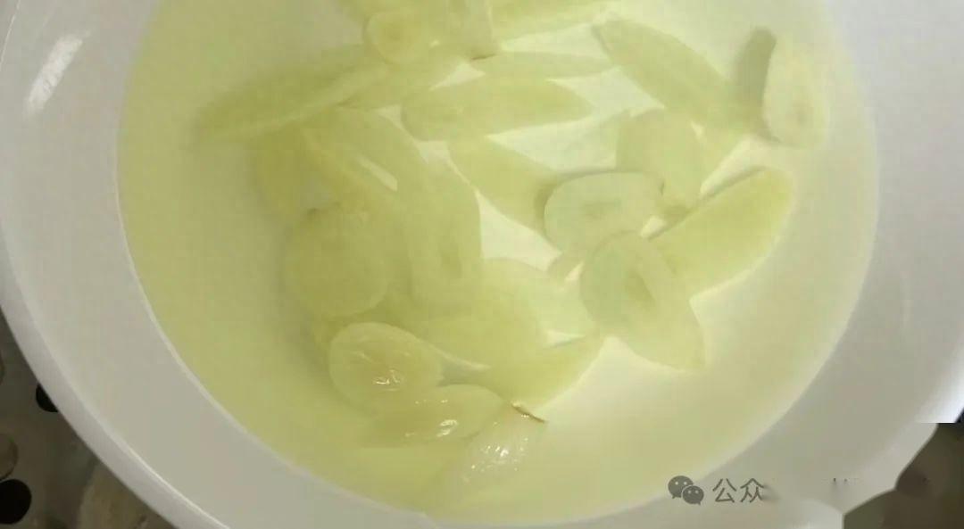 杀虫剂_果树幼果期用什么杀菌剂杀虫_化肥防结块剂配方大全防结块剂